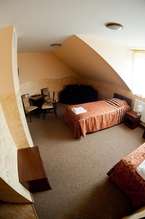 Chęciny Hotel & Restauracja Okraglak חדר תמונה